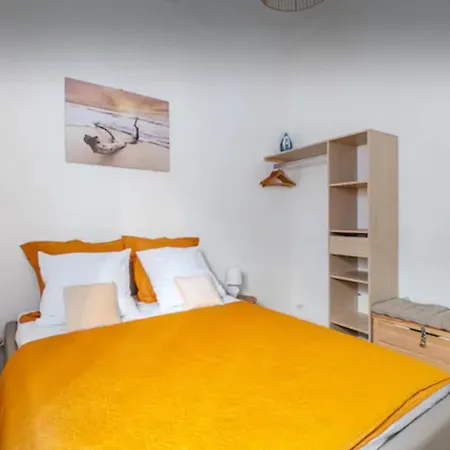 Apartment Iris *